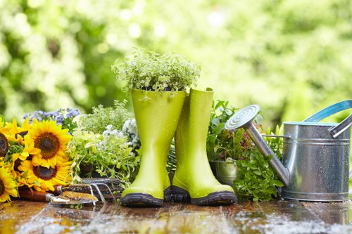 Family-friendly and social garden makeover layouts in Yiewsley